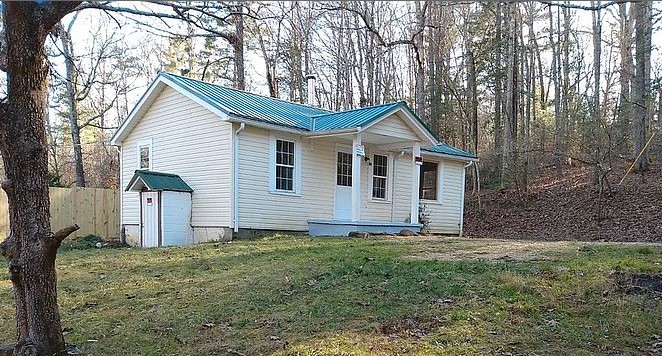 127 Southbrook Rd, Hendersonville, NC 28792 $179,500