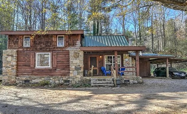 315 Comet Dr, Hendersonville, NC 28791 $269,900