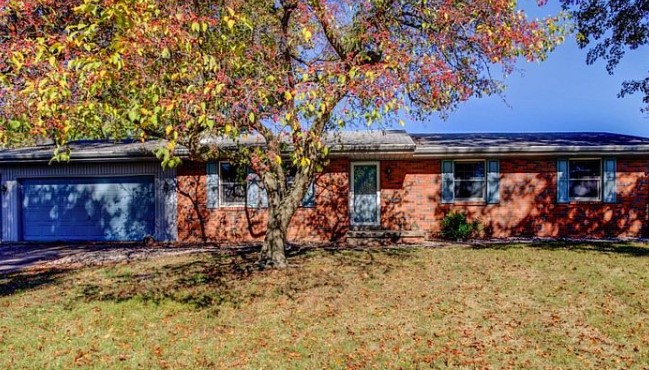 3812 E Diamond Ave, Evansville, IN 47715 $178,500