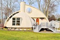 Weird Houses on Zillow - Retro-Futuristic Dome House