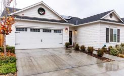 4169 Sierra Madre Ave, Clovis, CA 93619 $325,000