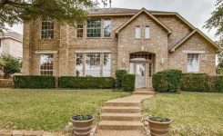 A house at 1727 Bayhill Dr, Rockwall, TX 75087