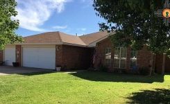 A single family house at 124 Wilmington Cir, Clovis, NM 88101
