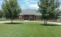 A single family house at 2720 Wade Blvd, Clovis, NM 88101